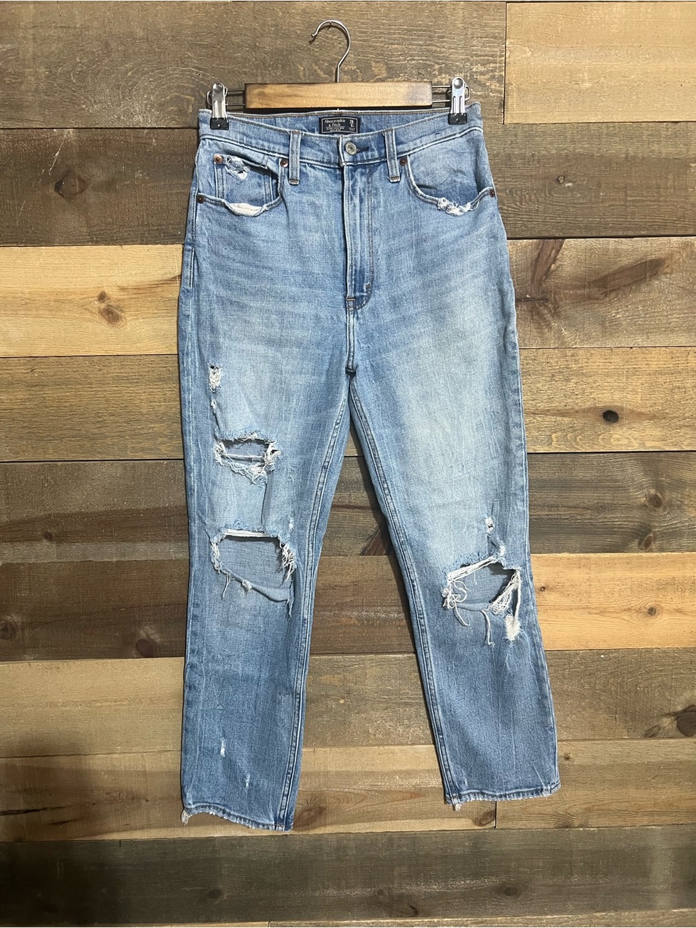 Abercrombie & Fitch ultra High Rise Mom Jeans 6
